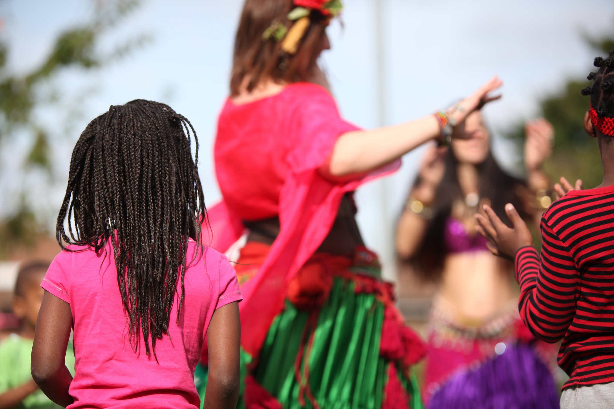 HackneyWick_dancing with children
